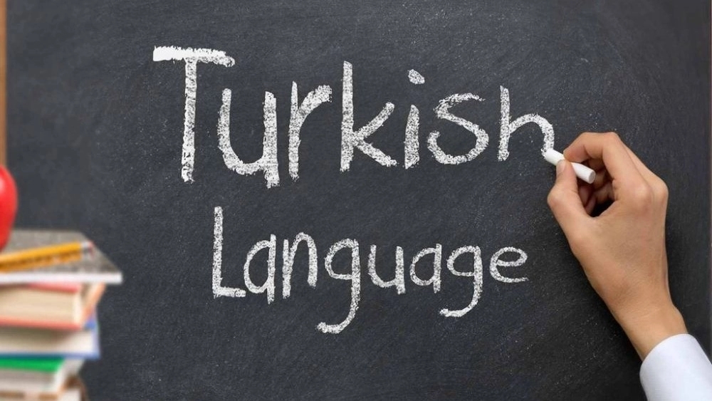 The difference between Istanbul Turkish and Azerbaijani Turkish